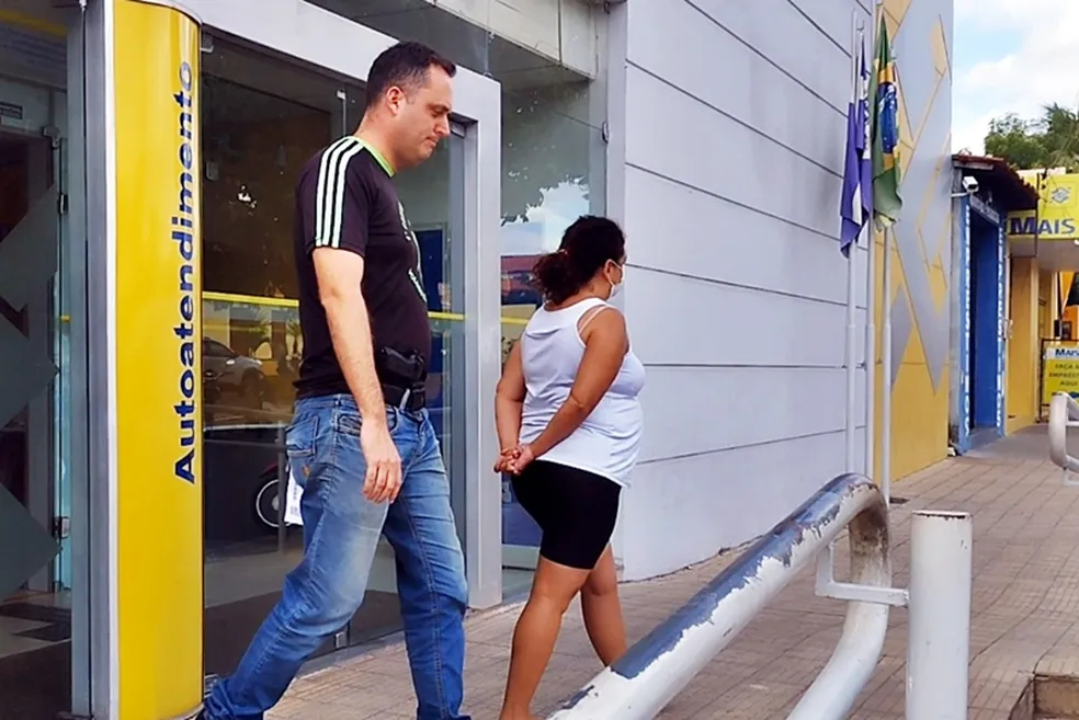 Mulheres são presas tentando sacar mais de R$ 50 mil com documentos falsos no Piauí