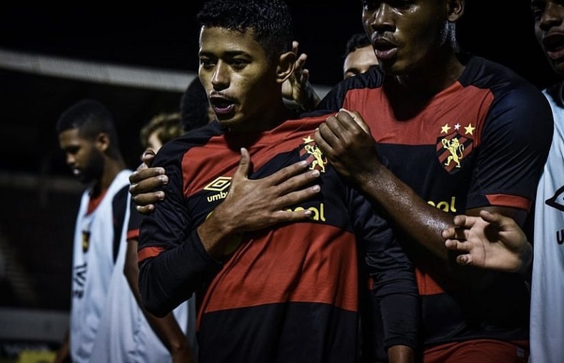 Piauiense brilha e classifica a equipe do Sport-PE para as quartas da Copinha