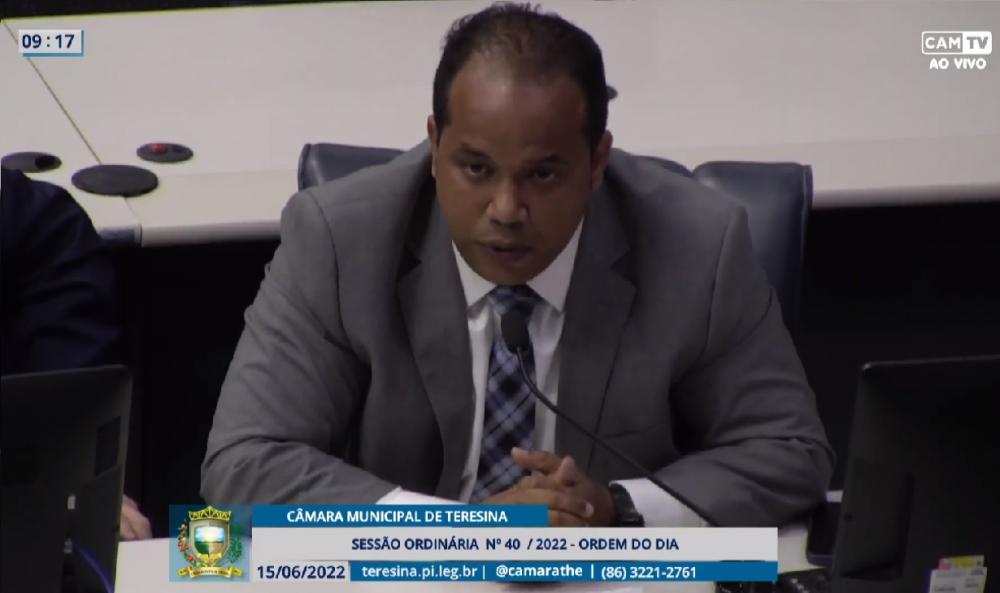 Vereador Enzo Samuel, é eleito presidente da Câmara de Teresina
