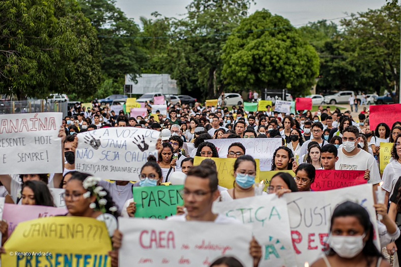 Manifestantes clamam justiça por Janaína da Silva e ações contra violência dentro da UFPI