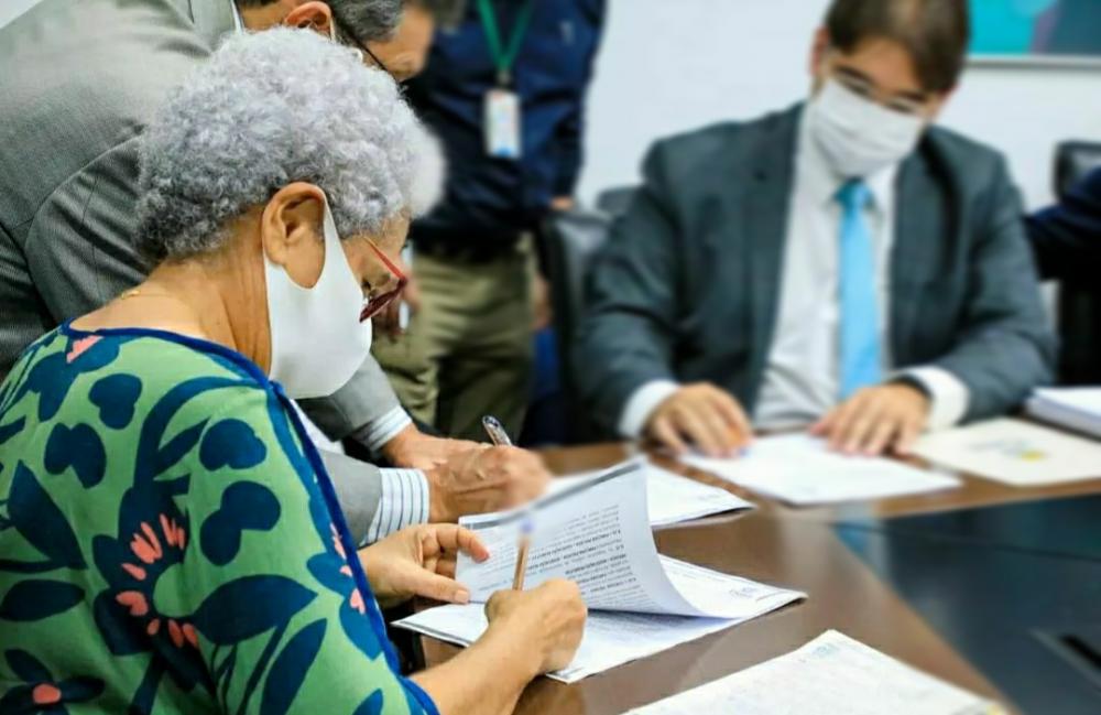 Volta a ser obrigatório o uso de máscara em ambientes fechados no Piauí