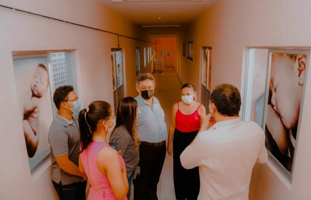 Visando a implantação do curso de Medicina em Floriano, vice-reitor da UFPI visita Hospital Tibério Nunes