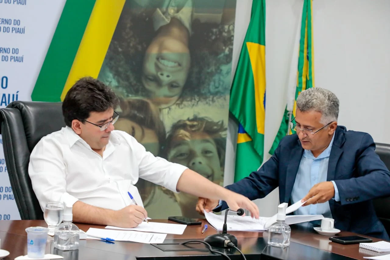 Governado Rafael Fonteles anuncia concurso para Uespi com 160 vagas e 66 milhões em investimento