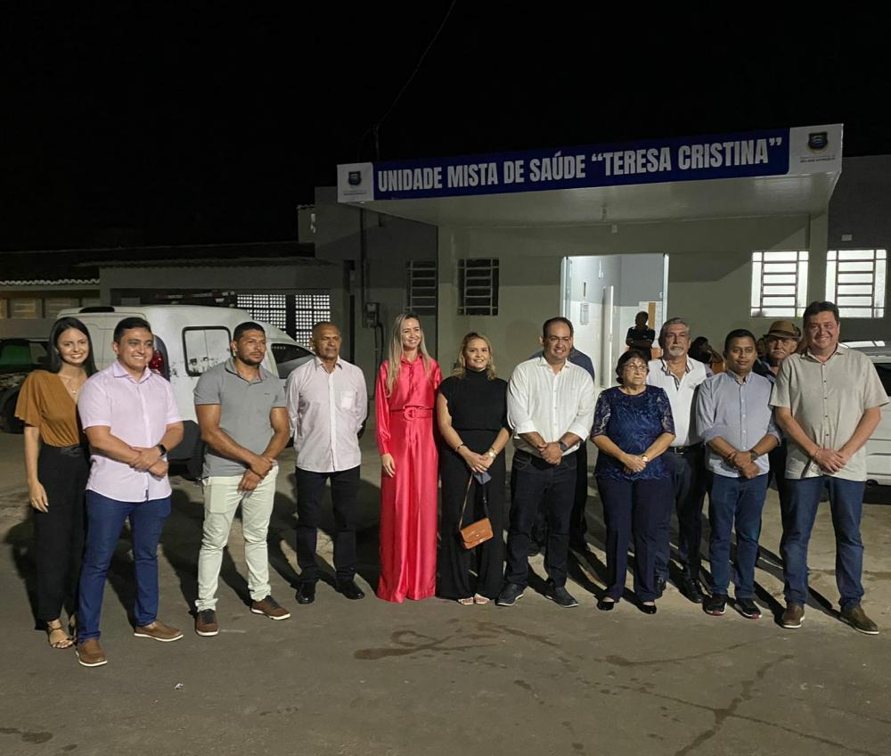 Prefeito de São José do Peixe Dr Celso Antônio entrega obras durante festejo