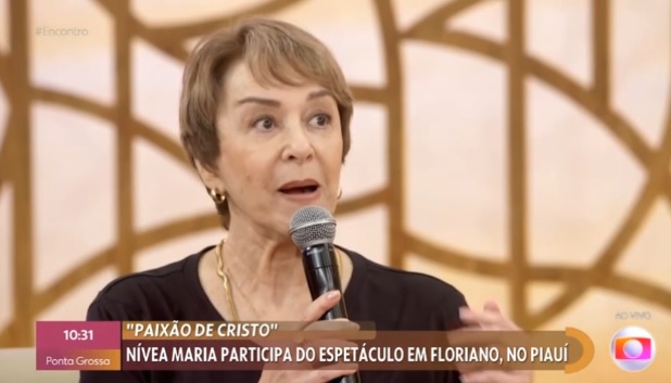 Atriz global destaca a Paixão de Cristo em Floriano, durante o programa Encontro