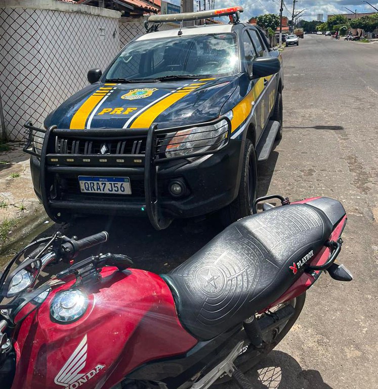 Motociclista inabilitado é preso pela PRF com arma de fogo em Barão de Grajaú (MA)