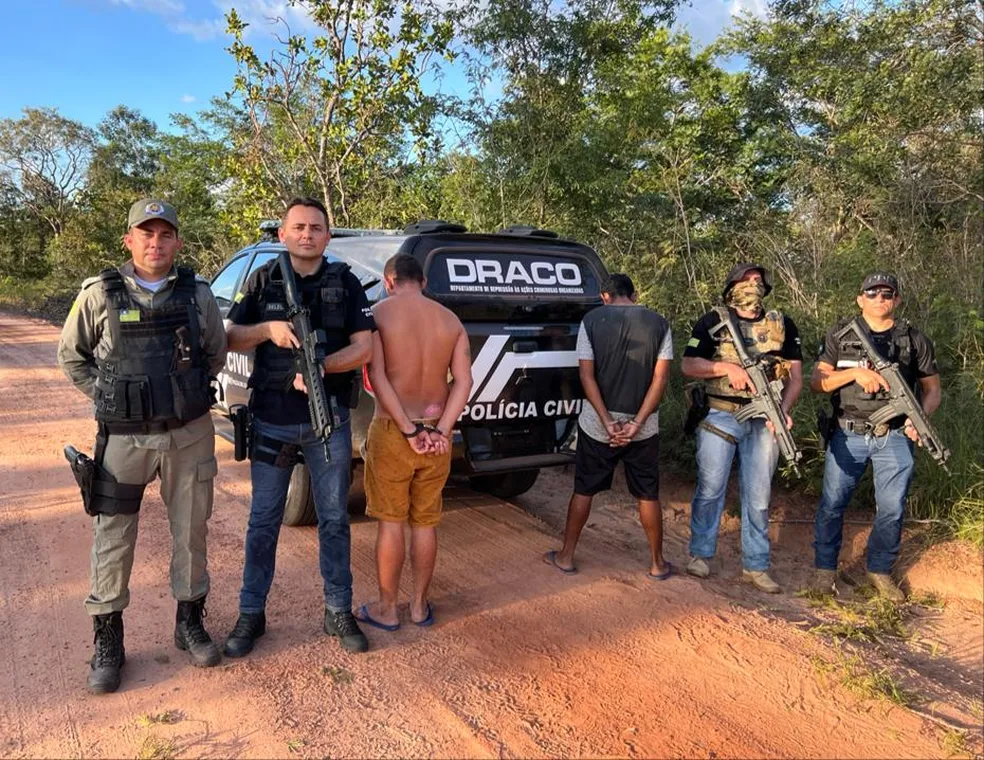 Suspeito de homicídio é preso escondido em cima de árvore no Piauí