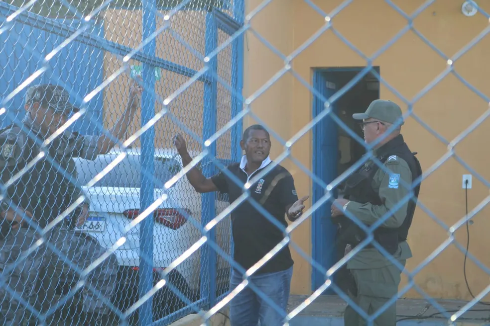 Torcedor é detido por injúria racial durante jogo de Altos x Ypiranga-RS, no Piauí 