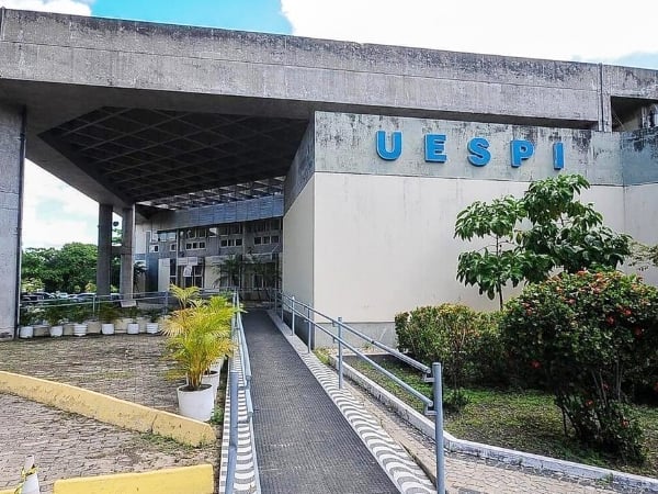 Rafael anuncia investimento de R$ 66 mi em reforma e ampliação da Uespi