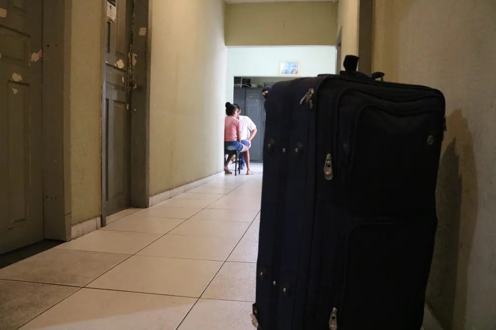 Jovem é mantida em situação análoga à escravidão há 15 anos por madrinha em Teresina; suspeita é presa