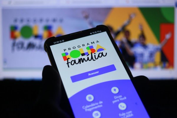 Senado aprova PLV que recriou o novo Bolsa Família