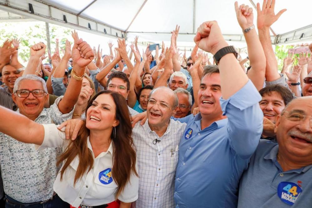 Sílvio Mendes recebe apoio de cerca de mais de 90 ex-prefeitos, vereadores e lideranças