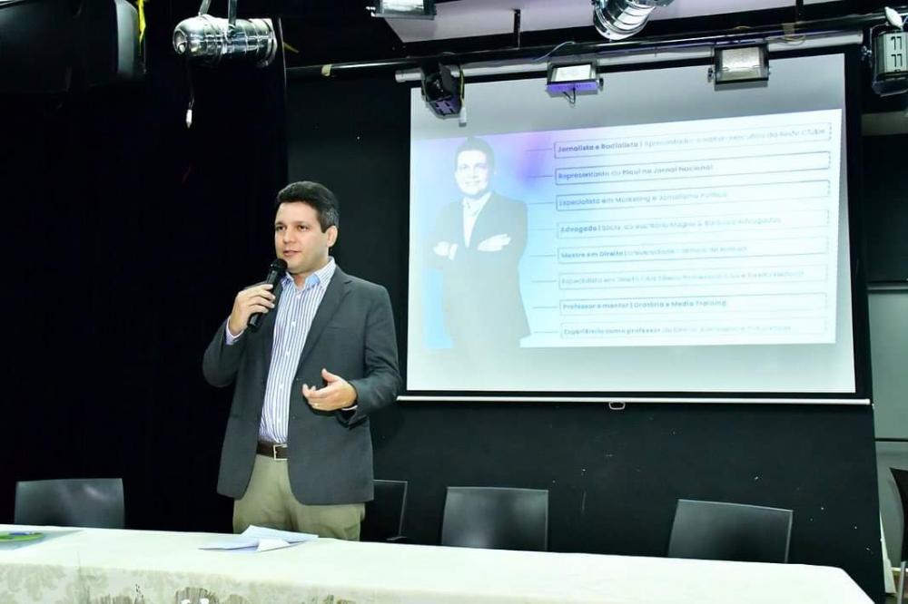 Secretaria de Comunicação promove workshop para imprensa em Floriano