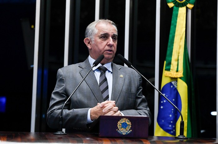 Izalci destaca reajuste salarial das forças de segurança do DF