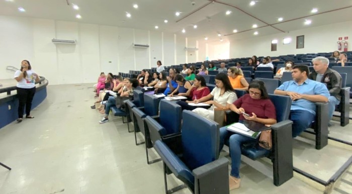 Sesapi capacita profissionais da Planície Litorânea sobre atualização do esquema vacinal