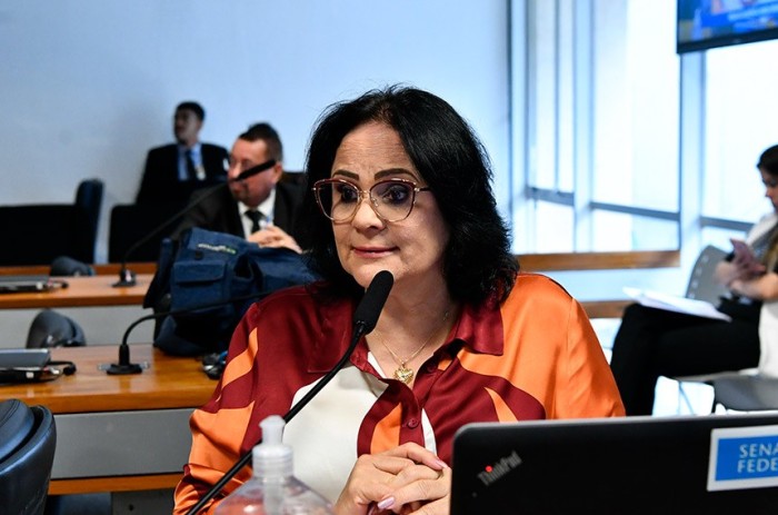 Criação de Frente Parlamentar da Pesquisa Biomédica é aprovada na CCT