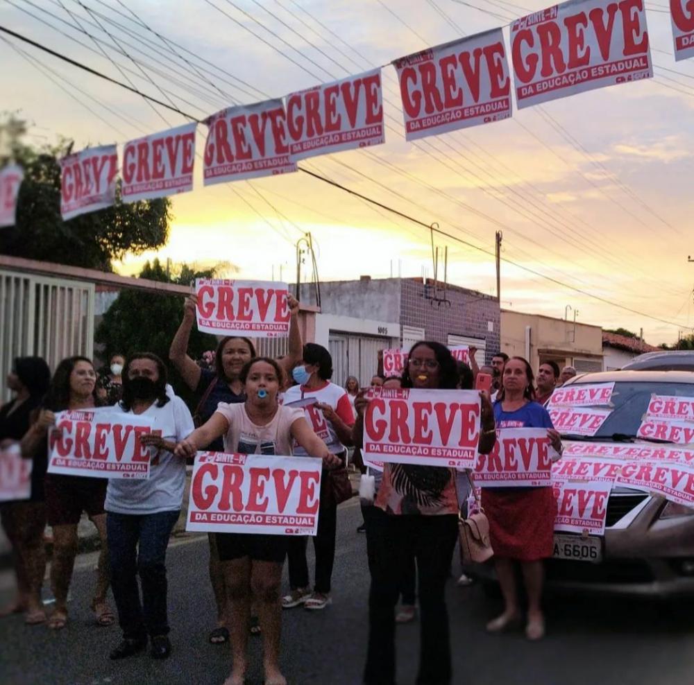 Piauí: Professores do estado encerram greve que durava 4 meses