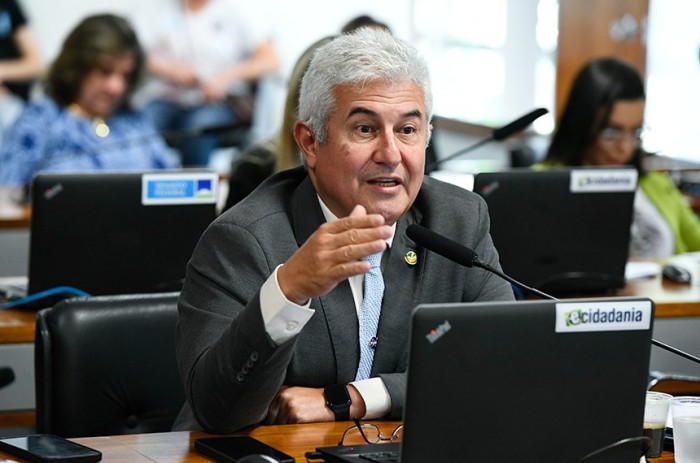 Comissão de Educação debate criação do Dia Nacional do Físico