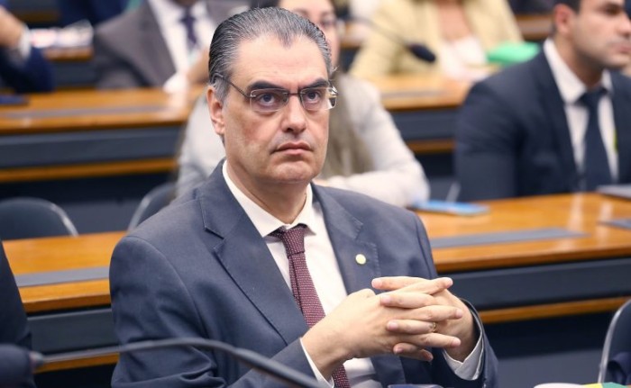 CCJ aprova extinção de multa para advogado que abandona processo penal