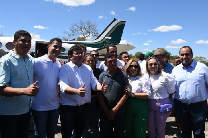Rafael assina ordem de serviço para reforma de aeródromo e visita obras em Guadalupe