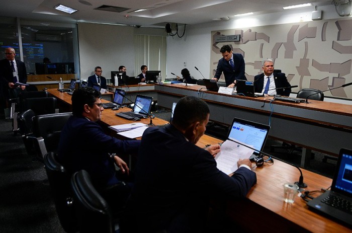 Ignorar recursos de emendas e repasses poderá ser improbidade administrativa