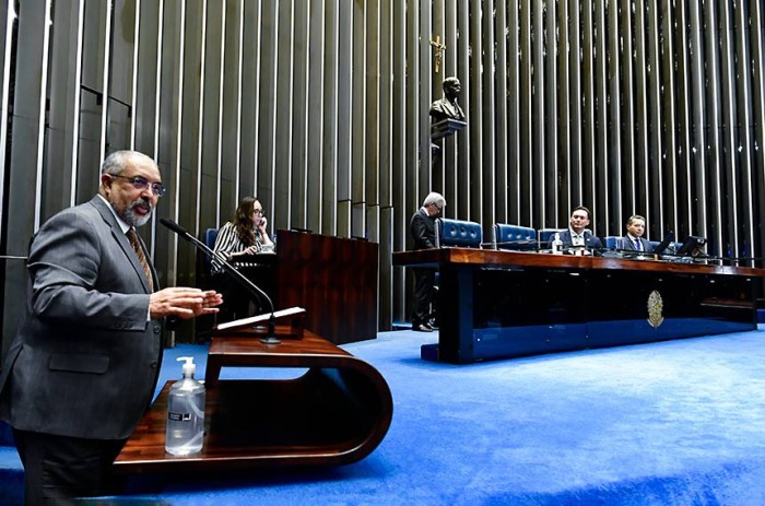 Senado manifesta pesar pela morte da atriz Léa Garcia