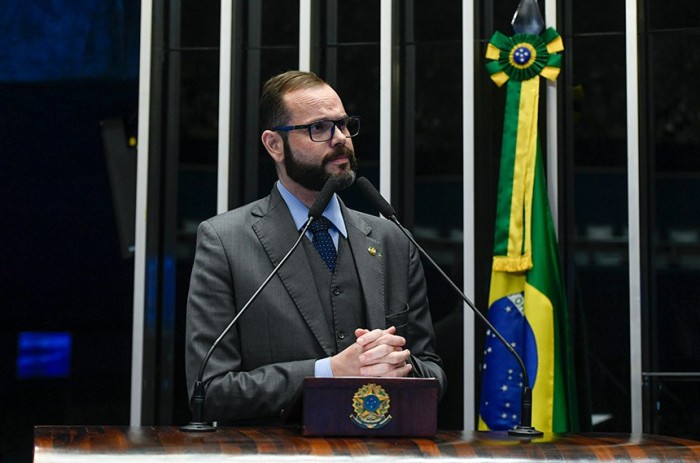 Seif expressa preocupação com polarização e pede paz