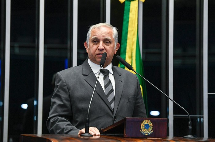 Izalci defende a importância da verdade sobre os atos de 8 de janeiro