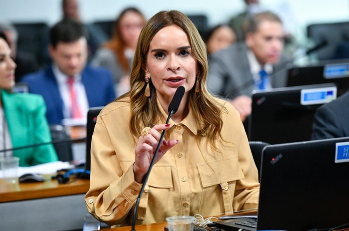 Comércio de plasma humano está na pauta da CCJ nesta quarta