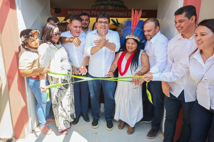 Rafael inaugura museu indígena e a 1ª ampliação do Programa Piauí Saúde Digital em Lagoa do São Francisco