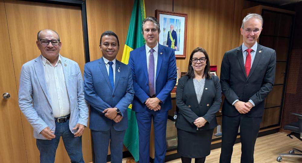 Deputado Dr. Francisco Luta pelo Fortalecimento do Ensino Superior no Piauí