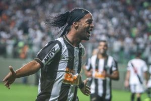 Ronaldinho Gaúcho nega ser fundador ou sócio da empresa 18k em depoimento à CPI das Pirâmides Financeiras