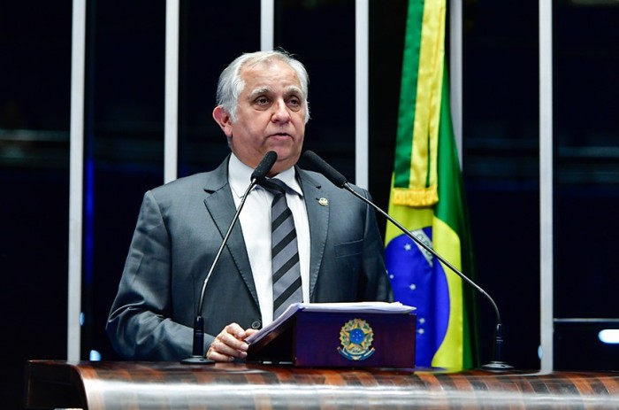 Izalci destaca importância da CPMI para esclarecer a verdade sobre 8 de janeiro