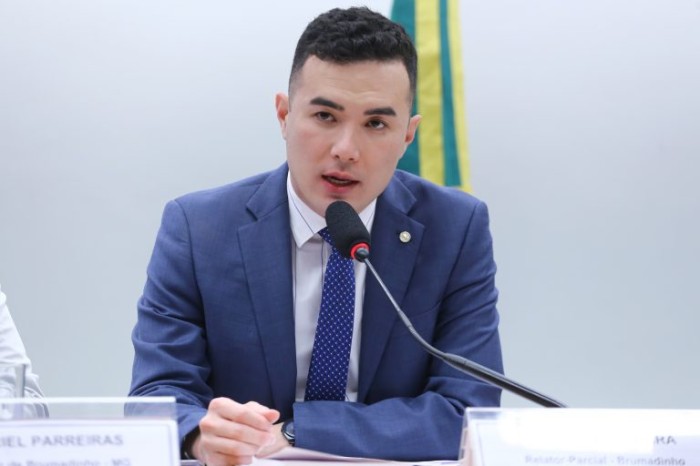 Comissão aprova projeto que permite a divulgação de nomes e imagens de investigados em algumas circunstâncias