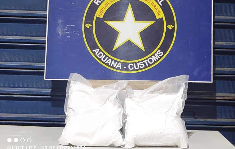 Cocaína em pacote dos Correios com destino a Floriano é interceptada por cães da Receita Federal