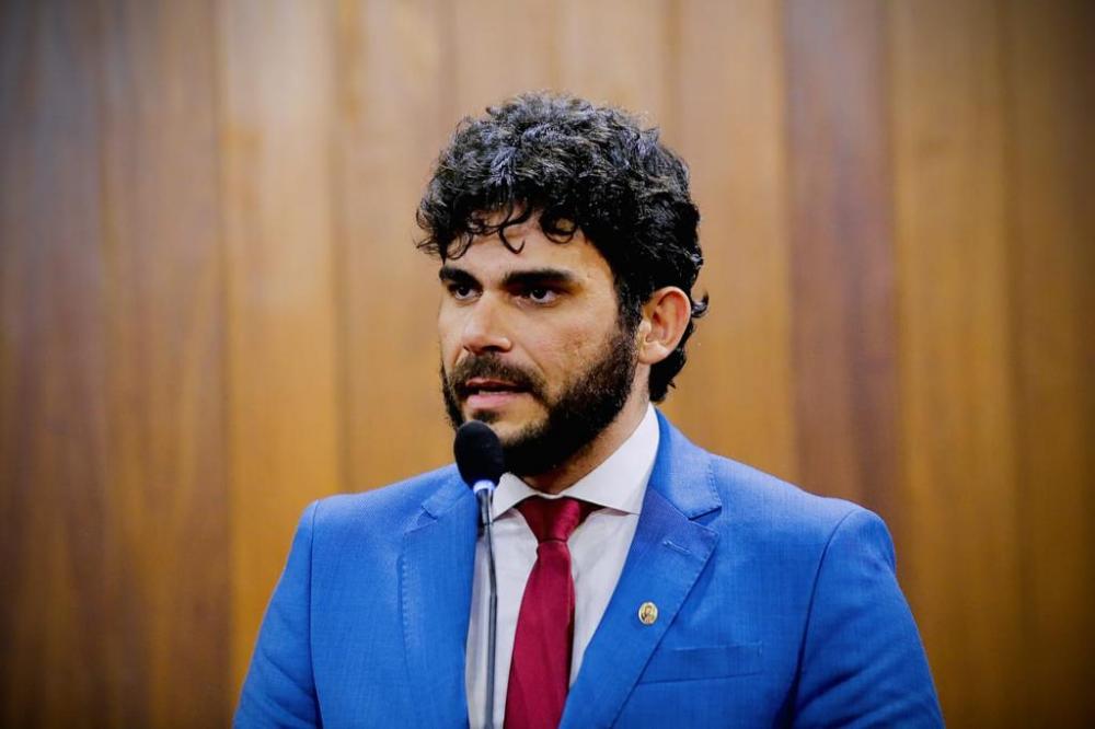 Deputado propõe projeto de lei que obriga a contratação de artista local em shows custeados pelo governo