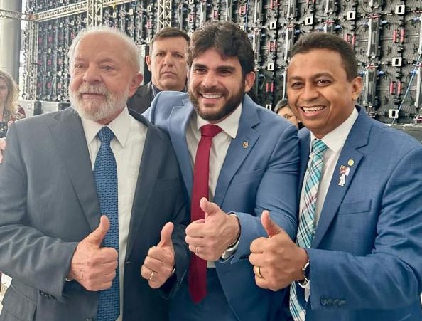 Deputados Dr. Francisco e Dr. Marcus Vinicius participaram da cerimônia de lançamento Complexo Econômico-Industrial da Saúde