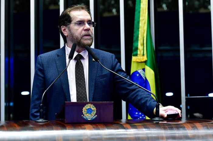 Plínio critica ministro do STF e comemora aprovação do marco temporal na CCJ