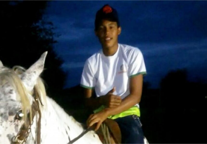 Vaqueiro morre após cair do cavalo em 'pega de boi no mato' no Piauí