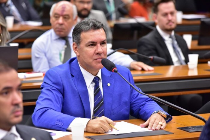 Projeto prevê regras para usar fotos de autópsias e pune divulgação indevida