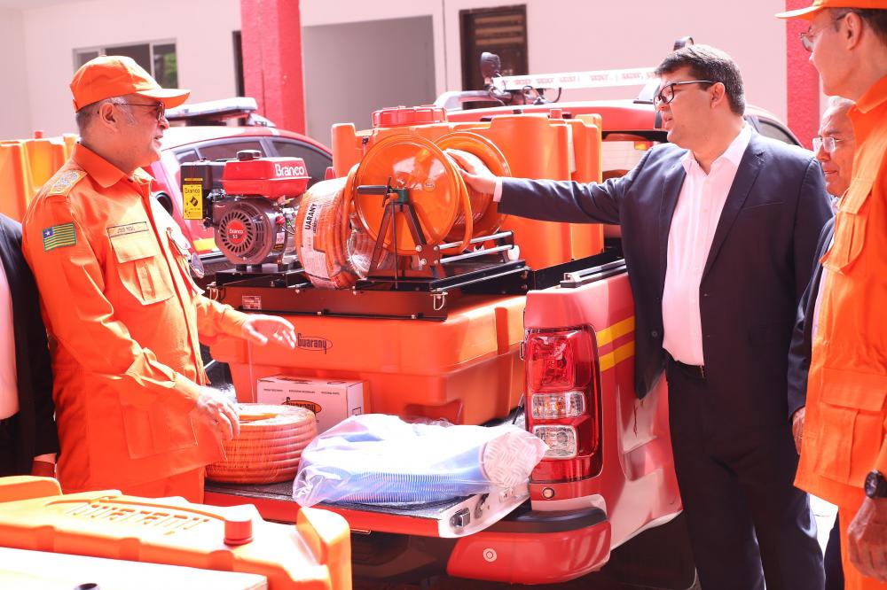 Corpo de Bombeiros recebe kits de combate a incêndio e câmeras termográficas
