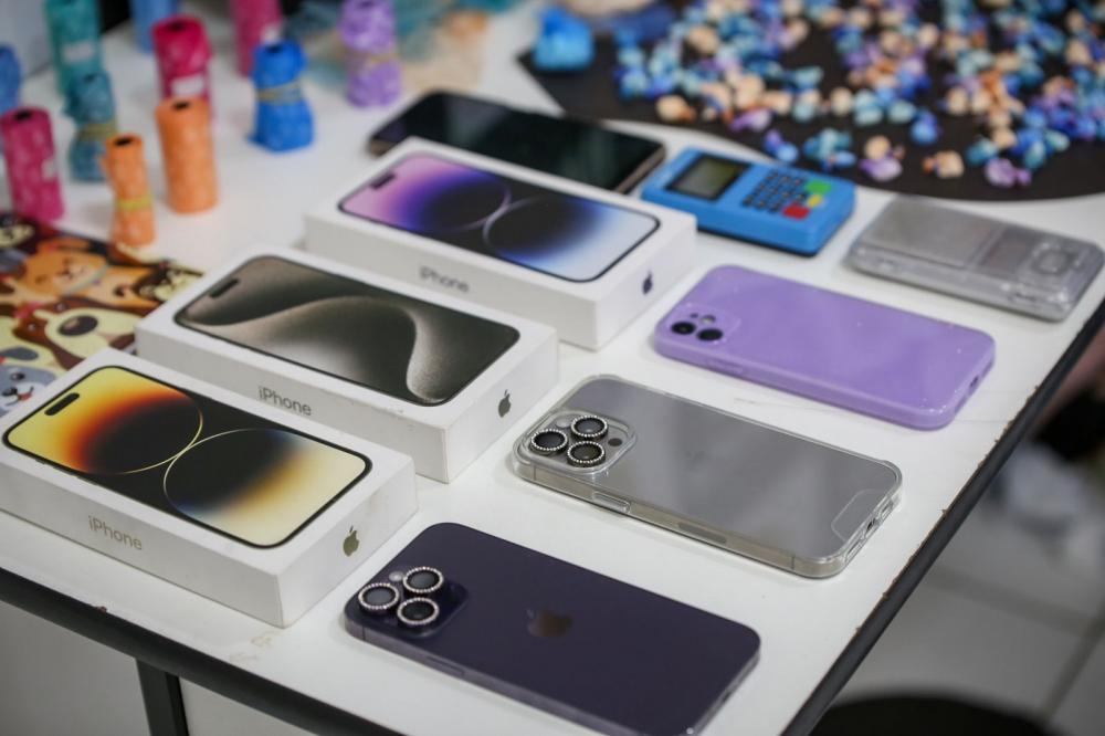 Trio é preso no Piauí com drogas e Iphone 15; clientela é de classe alta, diz polícia