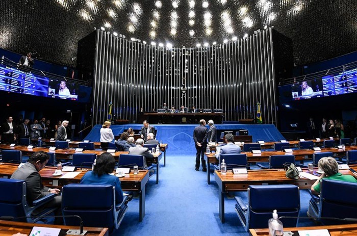 Sessão debaterá PEC que limita decisões monocráticas de tribunais superiores