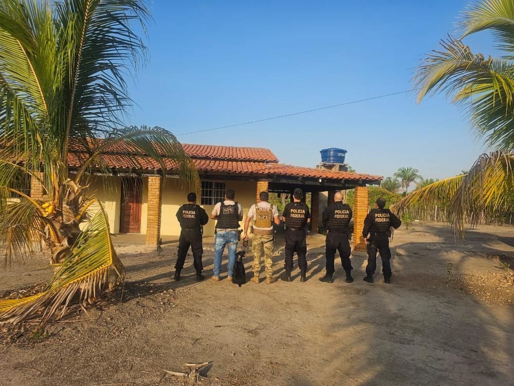 Polícia Federal cumpre mandados contra o tráfico de drogas e armas no Piauí