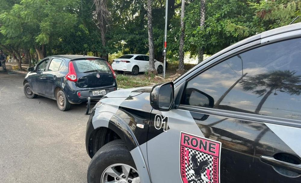 Motorista de aplicativo é roubada e feita refém no porta-malas do carro no Piauí