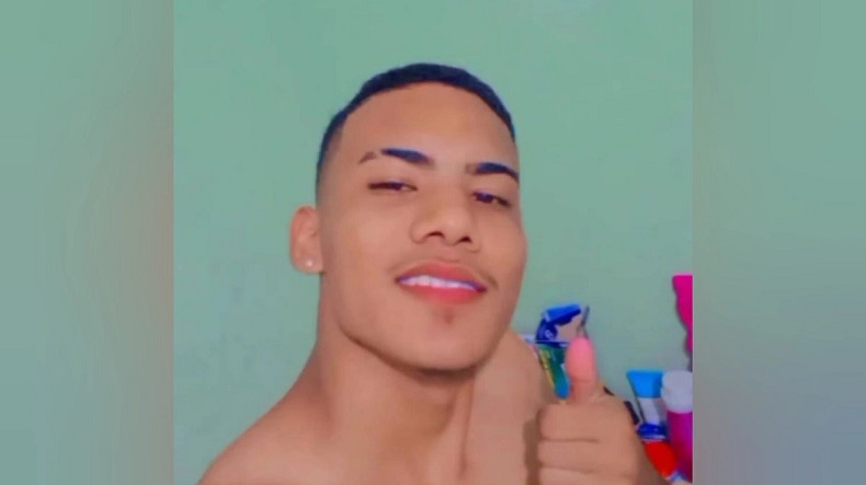 Aluno de 17 anos é morto com cinco disparos de arma de fogo dentro de escola em Teresina