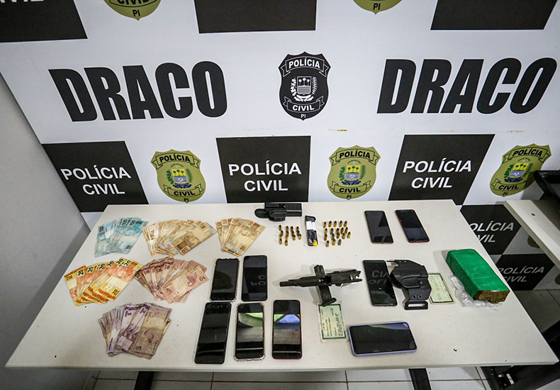 Draco cumpre mandados e prende quatro homens durante operação na capital