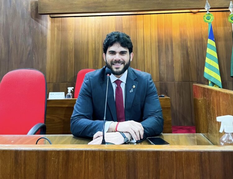 Deputado anuncia início de neurocirurgias ambulatoriais no Hospital Regional Tibério Nunes