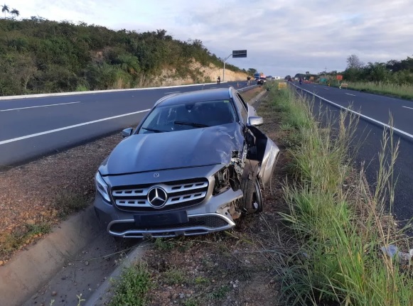 Carro colide com moto e homem morre na BR-316, em Teresina