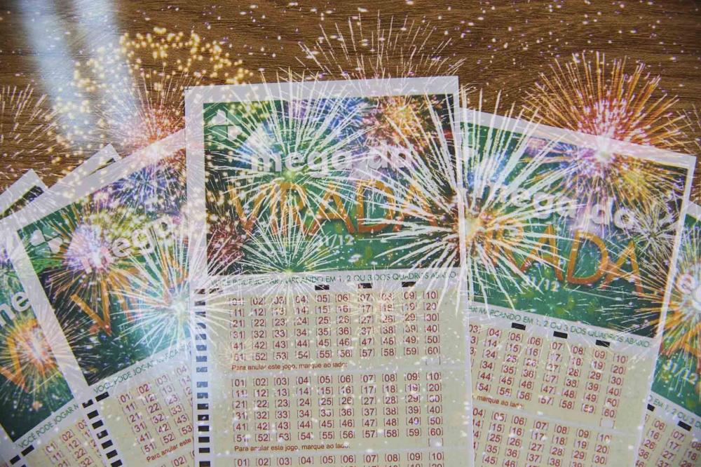 Cinco apostas dividem prêmio recorde de R$ 588,8 milhões